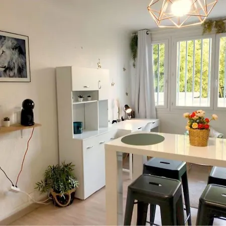 Studio Proche Centre Wifi Parking * Montpellier